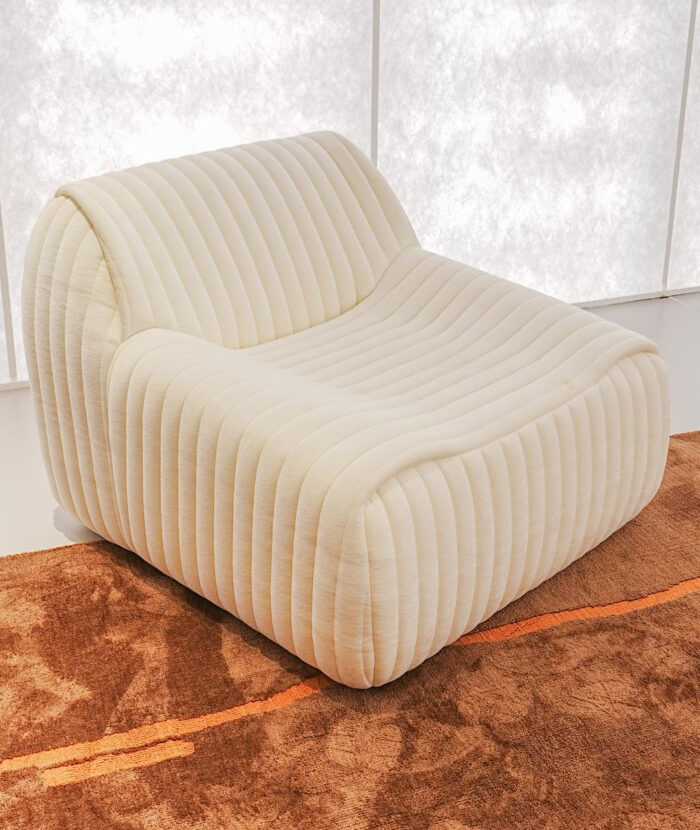 Easy Chair - Image 3